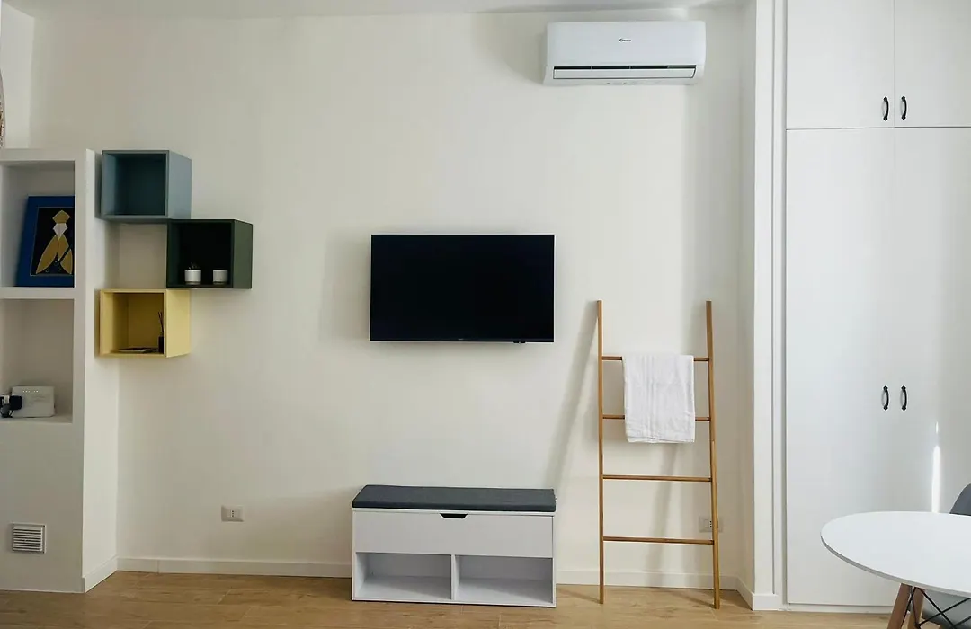Lomat Apartment-1