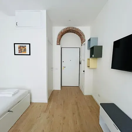 Lomat Apartment-3